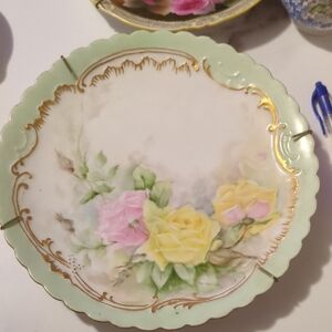 Elegant Floral Plate with Gold Trim